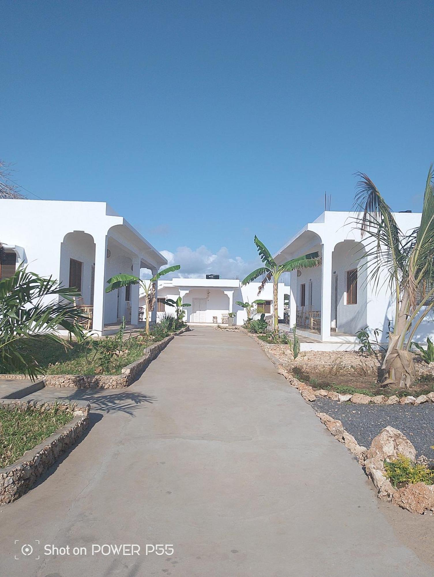 Red Land House Bed & Breakfast Watamu Luaran gambar