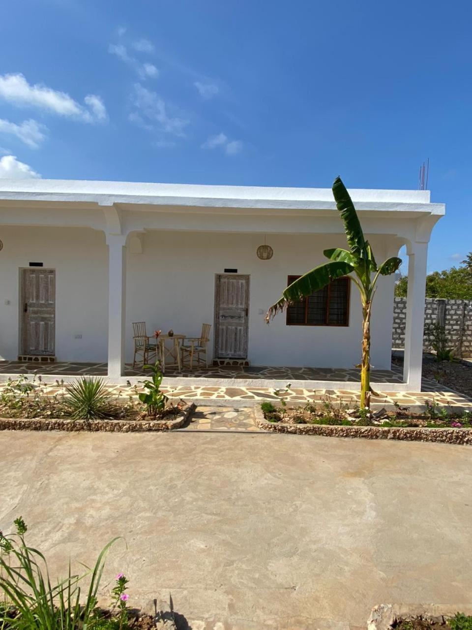 Red Land House Bed & Breakfast Watamu Luaran gambar