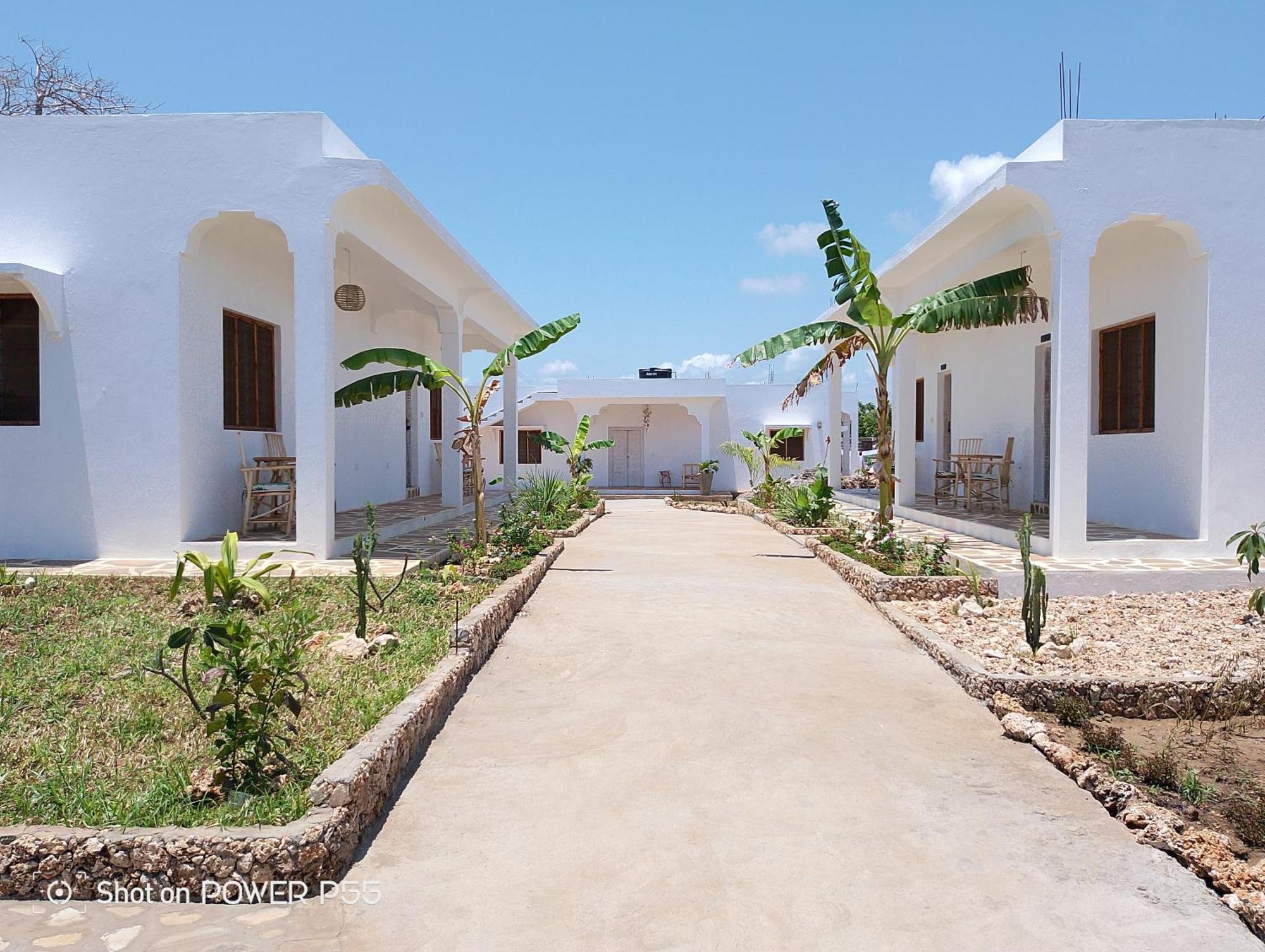 Red Land House Bed & Breakfast Watamu Luaran gambar